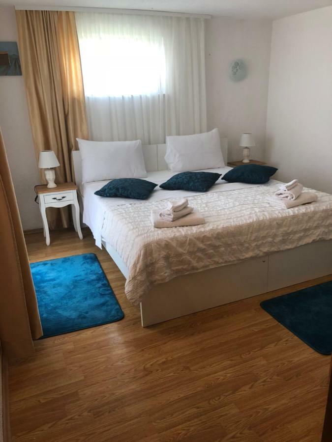 Apartman Bee Apartment Podstrana Ngoại thất bức ảnh